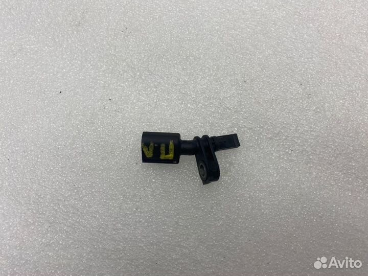 Датчик ABS передний левый Skoda Rapid NH cwva 2016