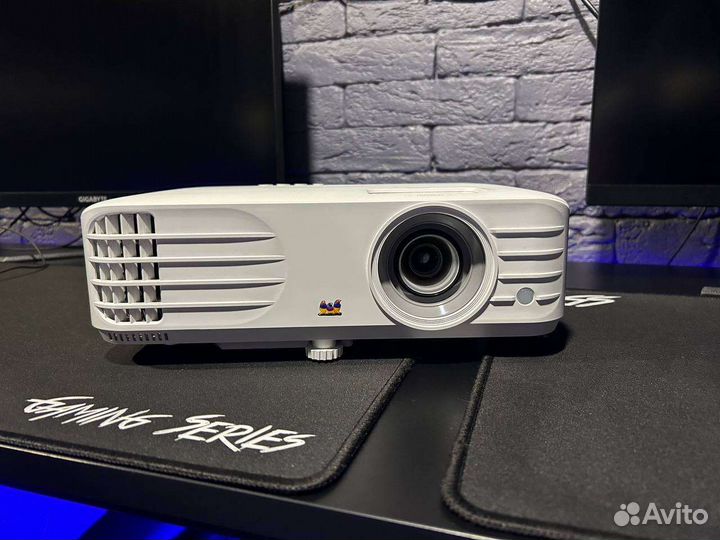 Аренда проектора и экрана