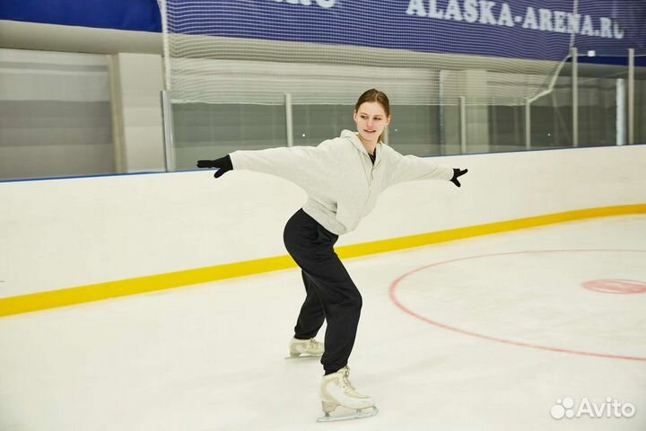 Тренер по фигурному катанию