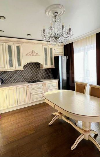 2-к. квартира, 63 м², 7/14 эт.