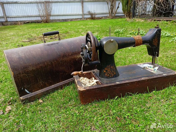 Швейная машинка Подольского механического завода