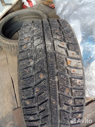Kumho I'Zen KW22 235/45 R17 97T