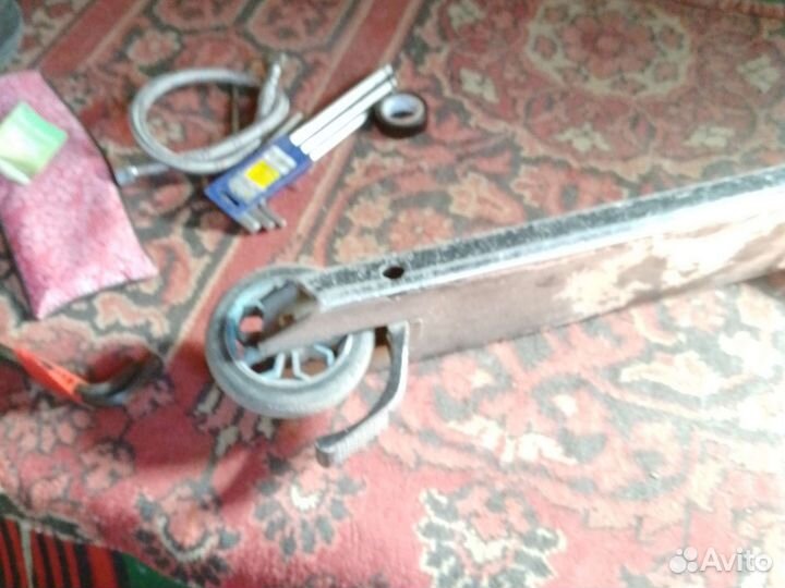 Запчасти на трюкавой самокат, читайте описание