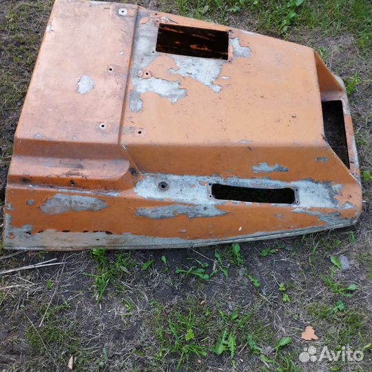 Капот снегохода Икар