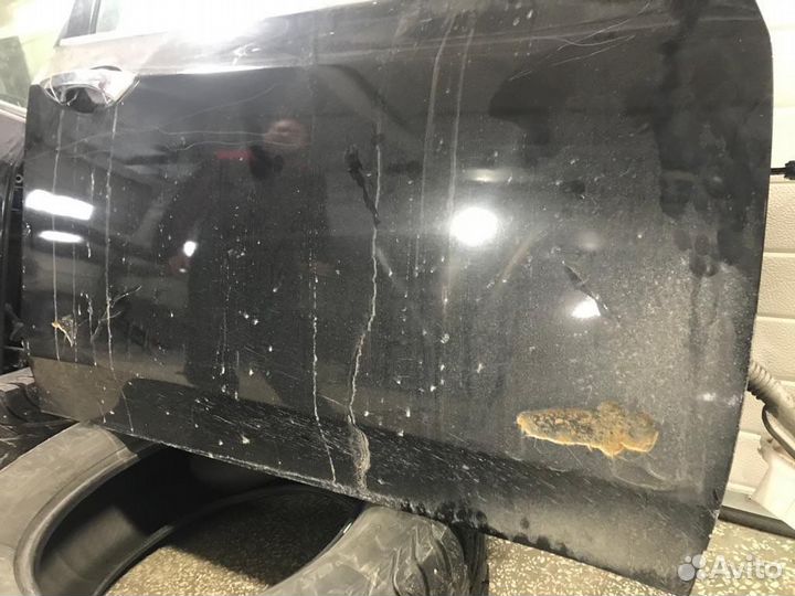 Правые двери