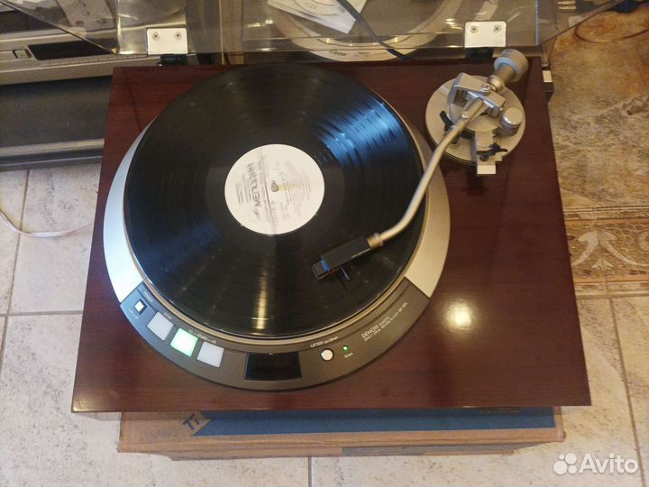 Проигрыватель винила Denon DP-60l