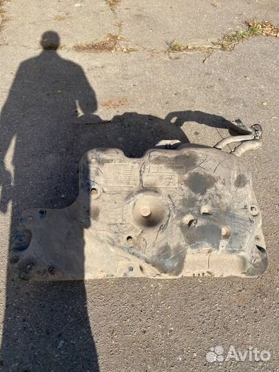 Бак топливный Renault Logan