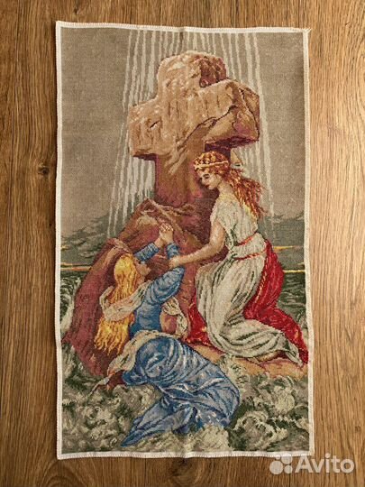 Готовая картина вышитая крестом