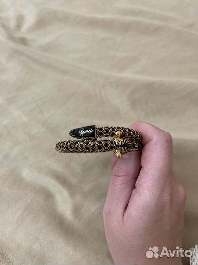 Браслет guess