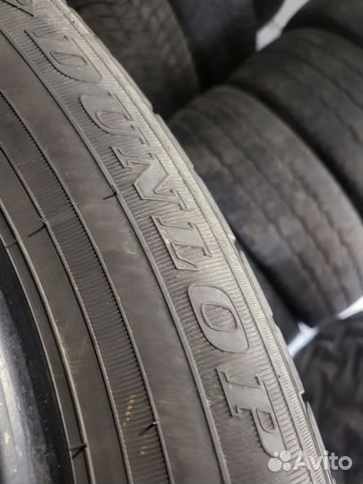 Dunlop Enasave RV504 215/60 R17