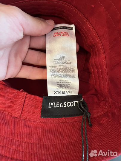 Панама Lyle & Scott красная