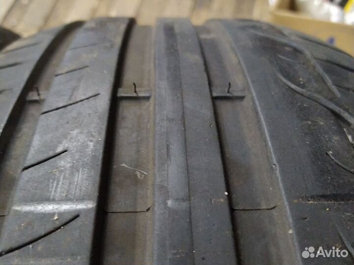 Dunlop Sport Maxx RT 235/55 R17 99V