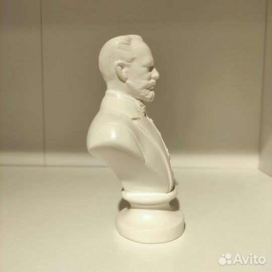 Бюст Чайковского из бисквитного фарфора