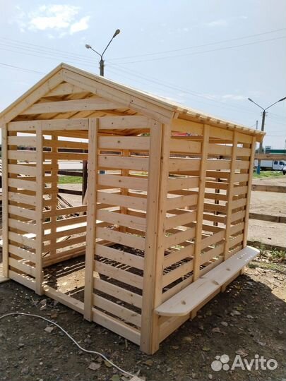 Детская песочница, домик деревянный