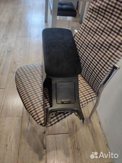 Подлокотник на Марк 2