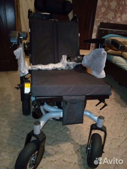 Инвалидное кресло коляска с электроприводом KY111