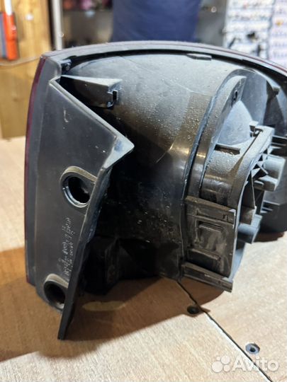 Фонарь задний левый volkswagen touareg 2007г