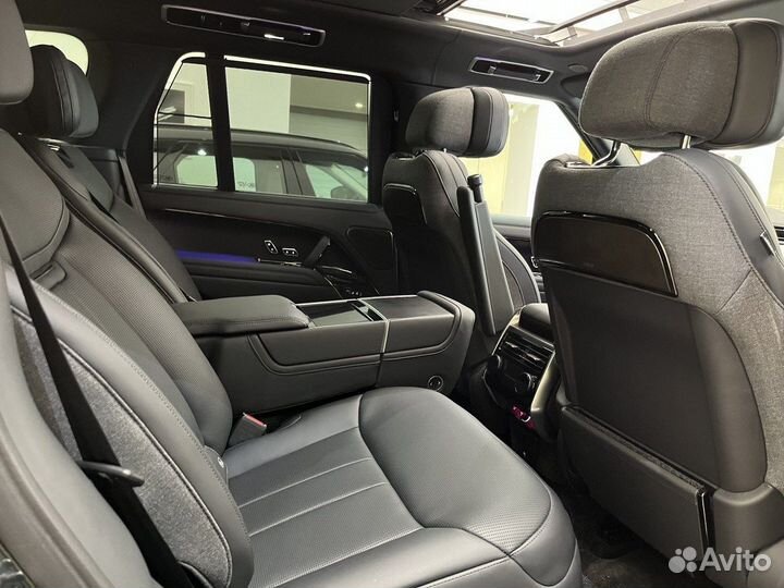 Land Rover Range Rover 4.4 AT, 2022