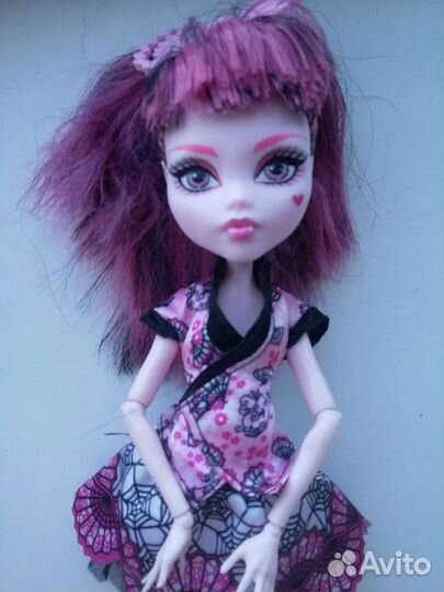 Кукла монстер хай Дракулаура