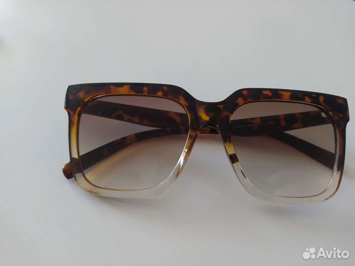 Солнцезащитные очки женские