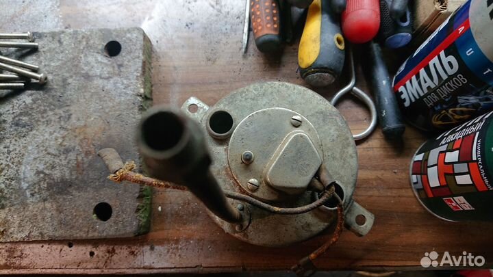 Часы автомобильные СССР