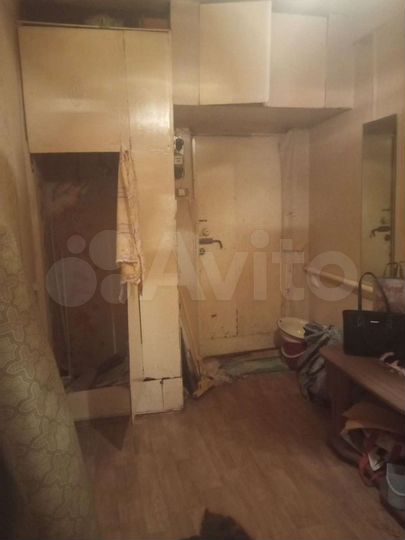 Комната 11 м² в 3-к., 1/2 эт.