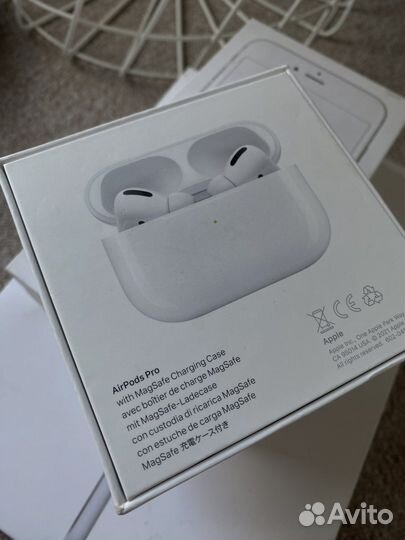 Коробка от airpods pro