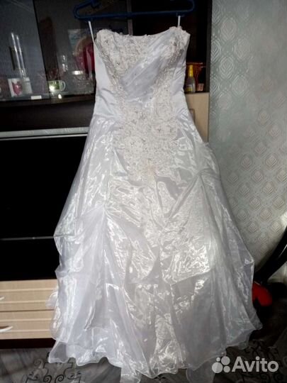 Платье свадебное