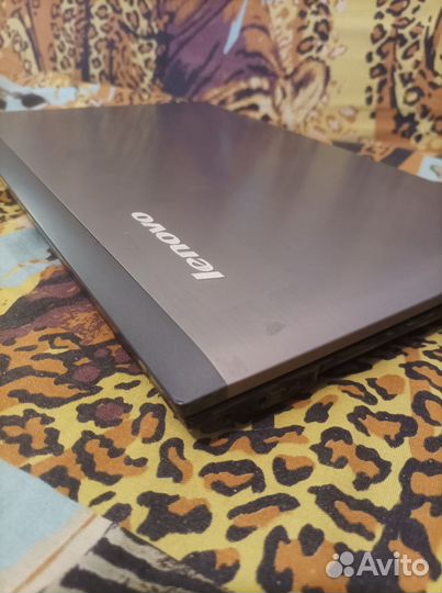 Ноутбук Lenovo v570c