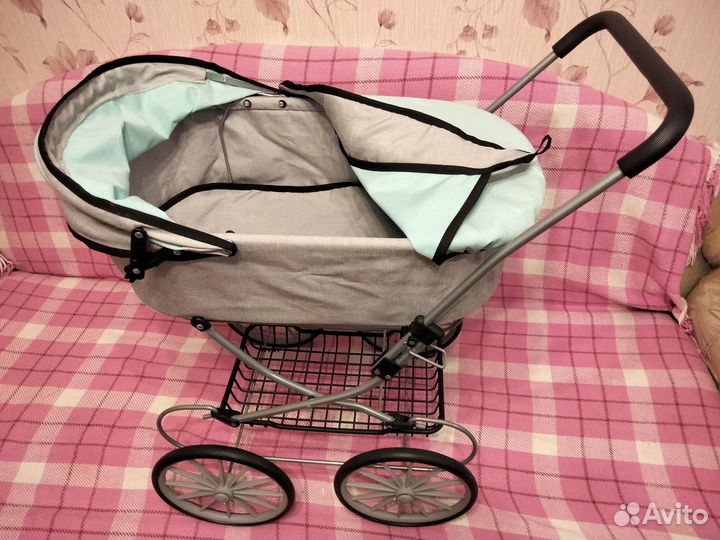 Коляска для кукол в отличном состоянии