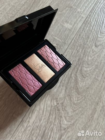 Christian louboutin beauty хайлайтер И румяна