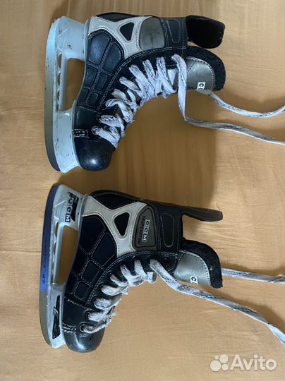 Коньки хоккейные детские CCM р. 34