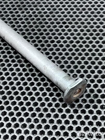 Задняя ось Honda CR 250R 1995-1996