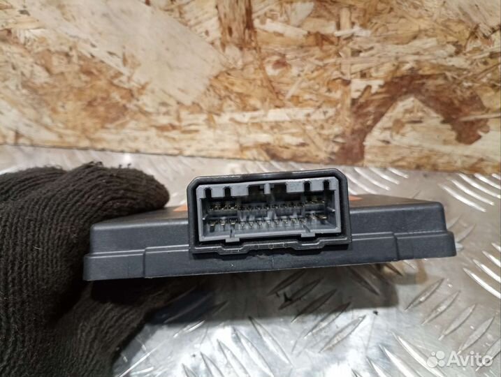 Блок управления раздаткой Hyundai Santa Fe 2.7