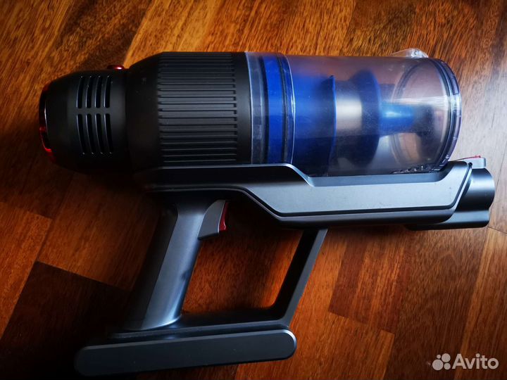 Беспроводной пылесос Redmond RV-UR361