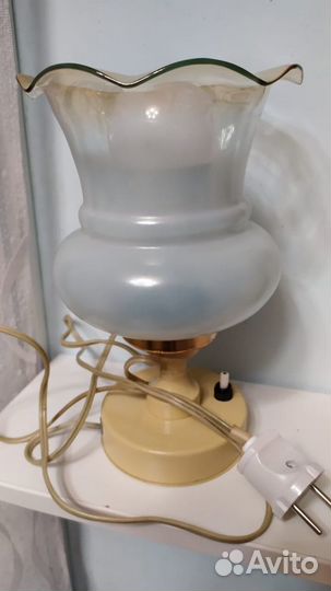 Лампа настольная
