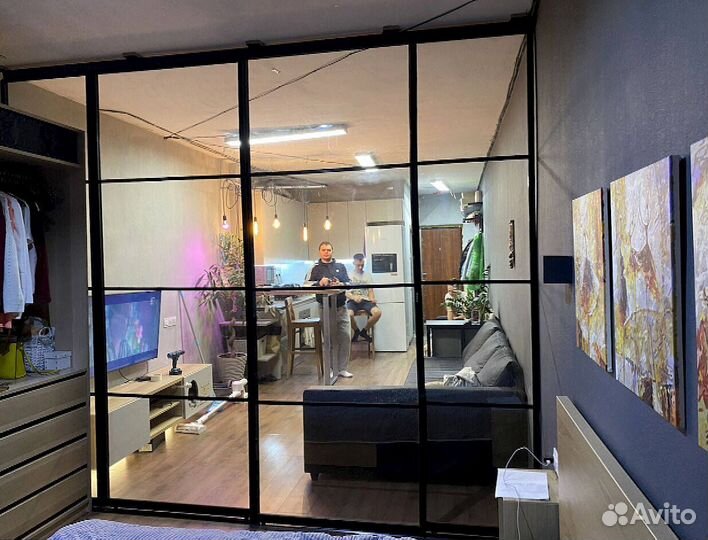 Раздвижная перегородка с матовым стеклом