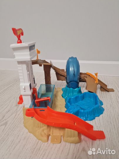 Hot Wheels Атака Акулы