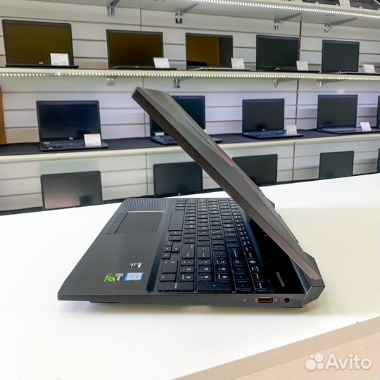 Игровой ноутбук HP i5/IPS/1060(6GB) /SSD
