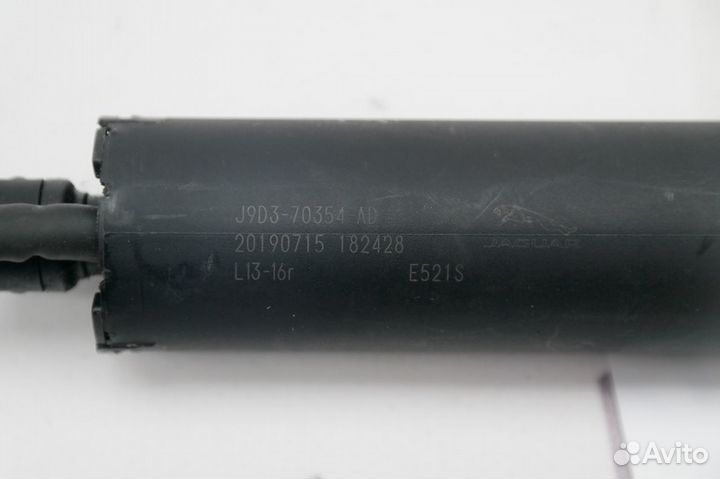 Амортизатор крышки багажника I-Pace X590 2018