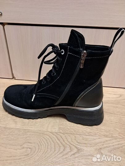 Ботинки женские зимние 39 р