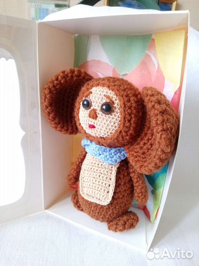 Вязаная игрушка Чебурашка