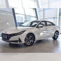 Новый Hyundai Elantra 1.5 CVT, 2022, цена от 1 770 000 руб.