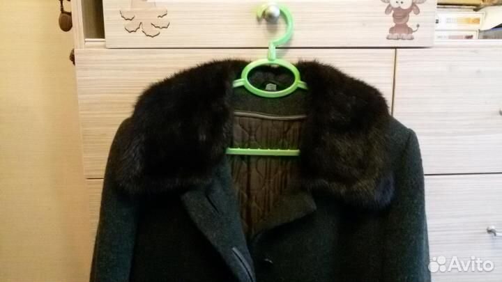 Пальто женское зеленое