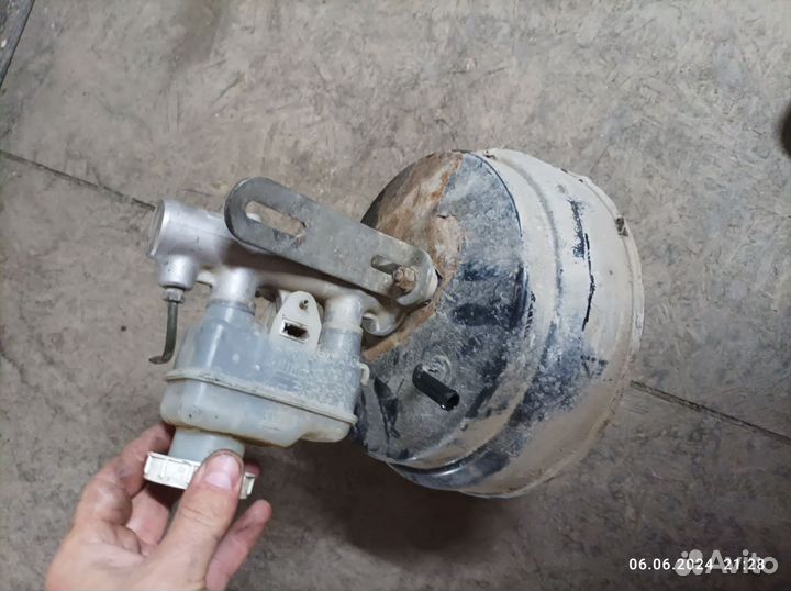 Вакуумный усилитель тормозов Mitsubishi Lancer 9