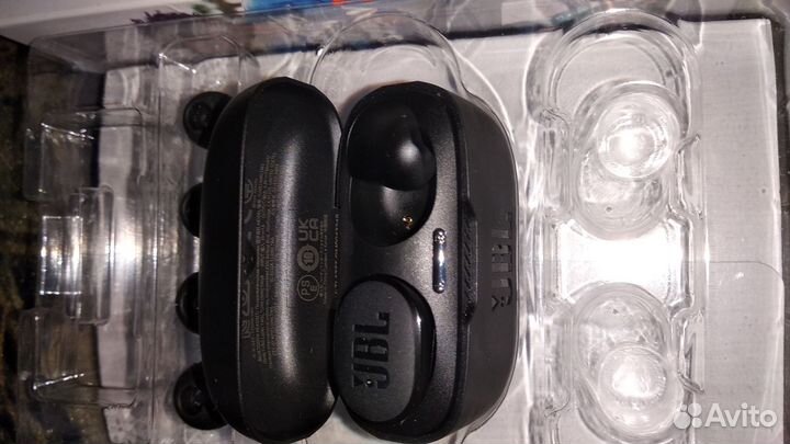 Беспроводные наушники jbl