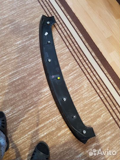 Toyota auris спойлер