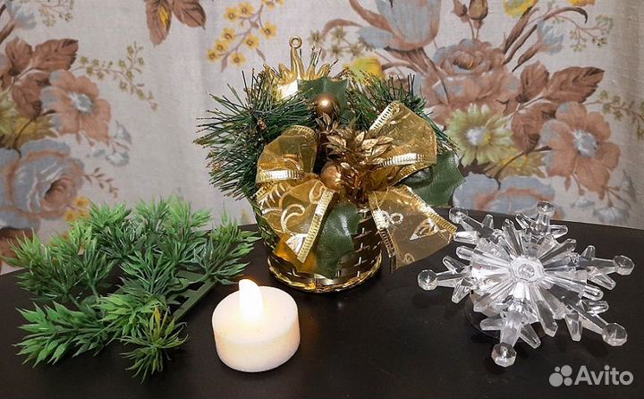 Елочки с новогодними игрушками