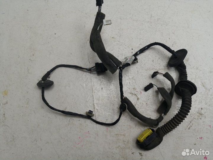 Проводка двери задняя правая Renault Fluence 2010