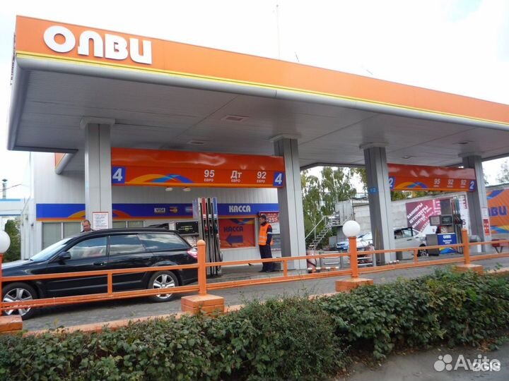 Заправщик (АЗС на Мичурина,98)